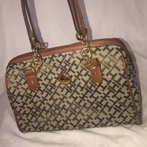 Tommy Hilfiger purse